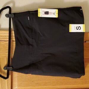 S. C. & Co. Women's 360 Degrees Tummy Control Stretch Black Small Skirt Skort
